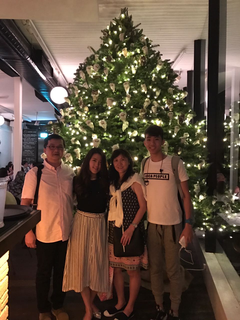 From May Hew and family in Singapore: Merry Christmas to all in District 331, 24 Dec 2016